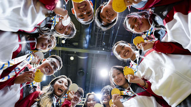 意媒：黄潜考虑买断那不勒斯租将拉法-马林，皇马握有回购权（意媒：黄潜或买断租自那不勒斯的拉法-马林，皇马仍握回购权）