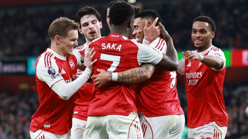 记者：申花队已于昨晚返回上海，迎来5天假期进行休整（记者：申花昨夜返沪，开启为期5天的假期休整）