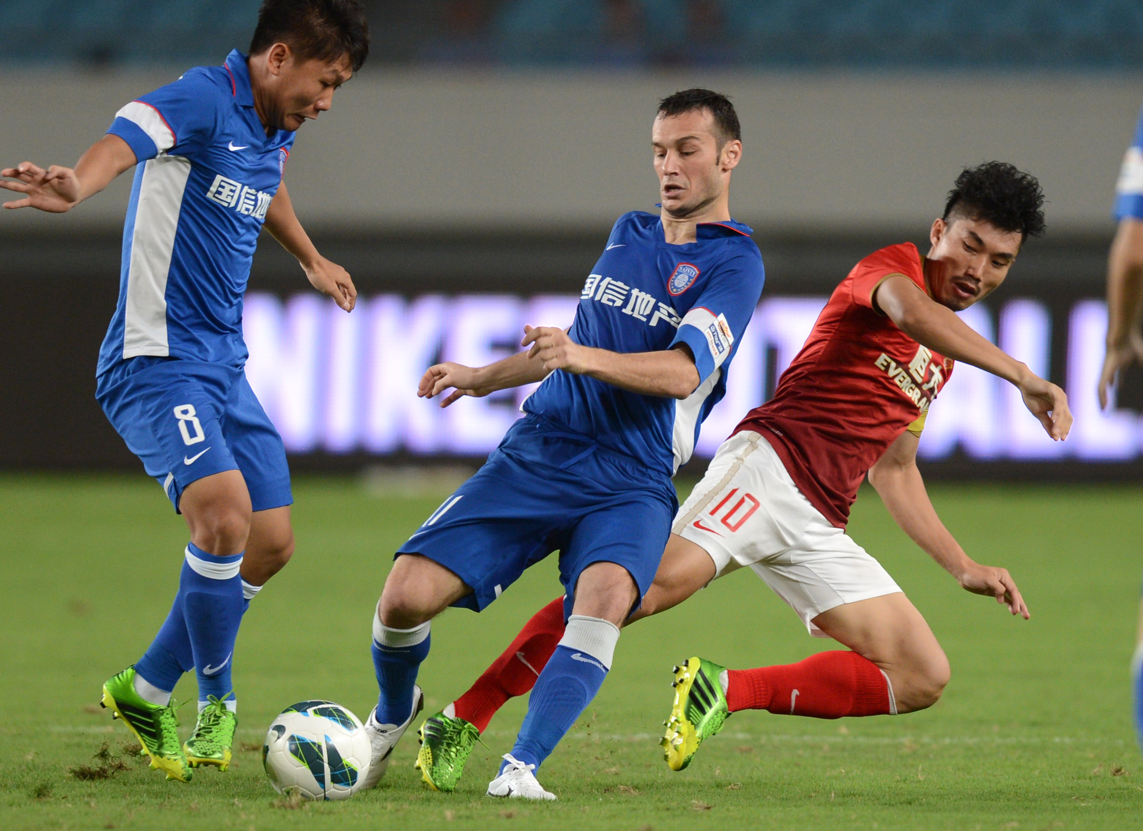 米体：罗马希望租借+买断齐尔克泽，买断费将不低于3500万欧（米体：罗马拟先租后买齐尔克泽，买断价至少3500万欧元）