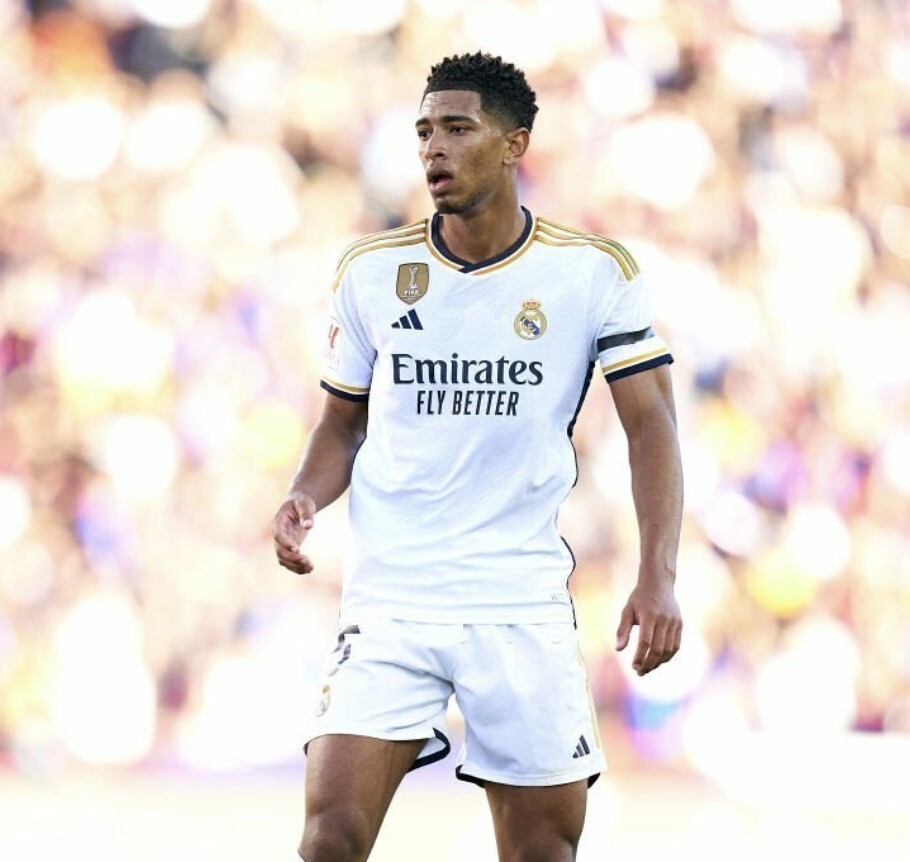 鲁伊-科斯塔否认本菲卡对迪巴拉感兴趣：那不是真的（鲁伊·科斯塔驳斥本菲卡有意迪巴拉传闻：纯属不实）