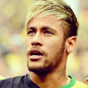 马卡：皇马和卡斯蒂亚进行了对抗赛，门迪被安排在中后卫位置（马卡：皇马与卡斯蒂亚队内热身赛，门迪出任中卫）