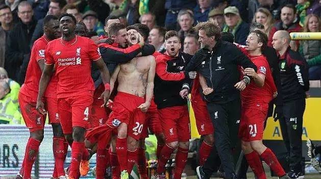 世预赛竞争激烈冷门频出（世预赛硝烟四起，爆冷迭出）