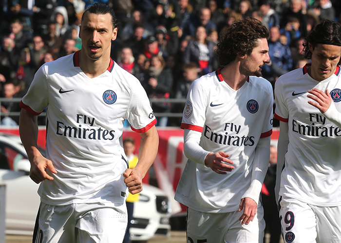 孙兴慜：我来洛杉矶是为了举起冠军奖杯，希望明年能争取夺冠（孙兴慜豪言：赴洛杉矶只为捧杯，盼明年冲击冠军）