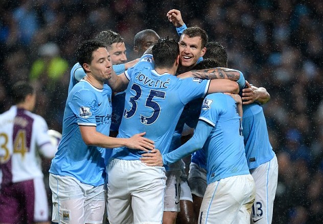 血性！韩国队球员挑衅拜合拉木，王博豪为队友出头撞倒挑事者（硬刚！韩国队员挑衅拜合拉木，王博豪挺身护队友将挑事者撞翻）