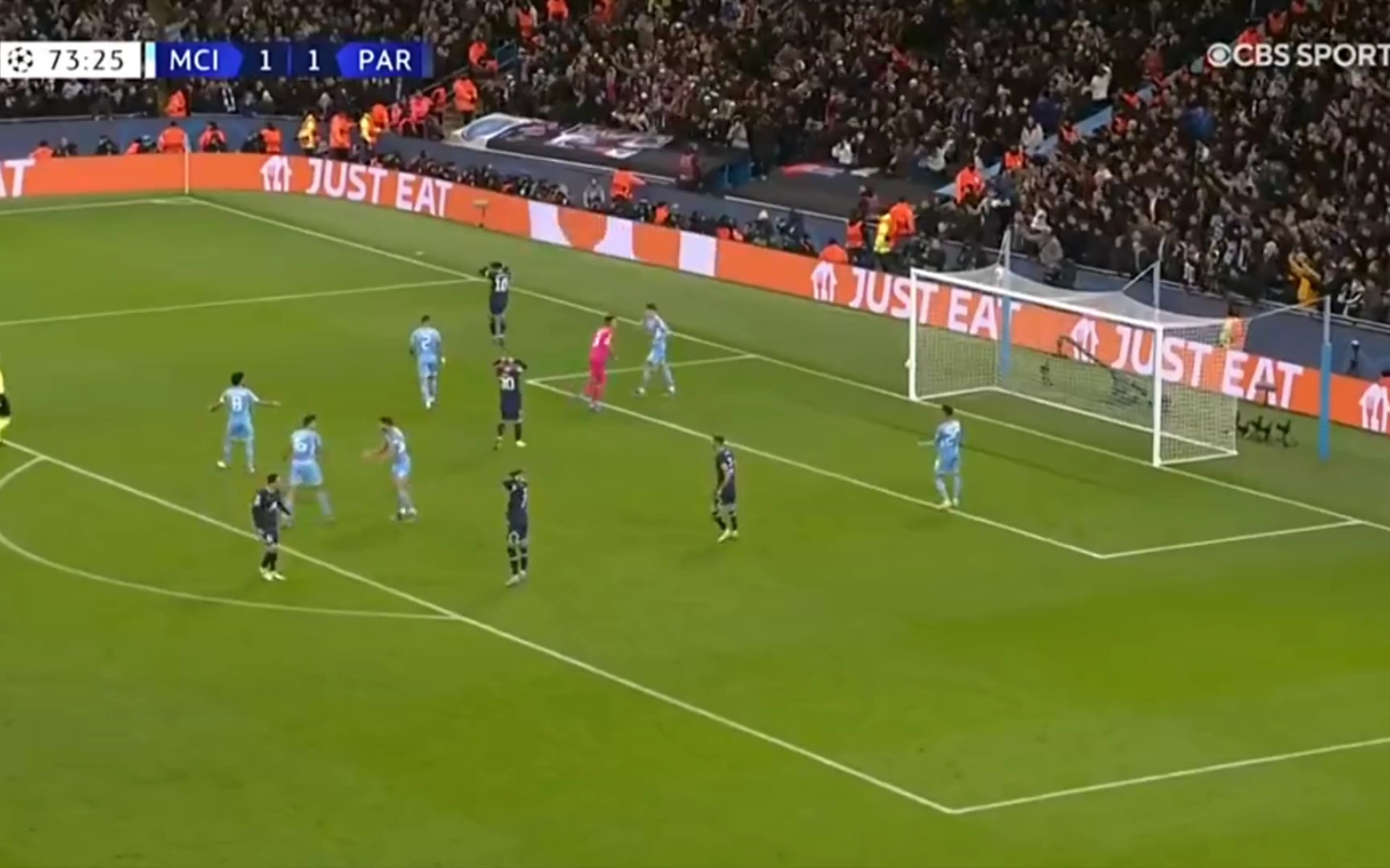 纳瓦斯：退役前一年因髋关节问题我甚至无法陪孩子们散步（纳瓦斯回忆：退役前一年髋伤缠身，连陪孩子散步都做不到）