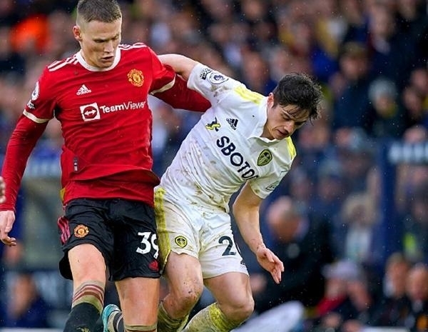 澳超半场：贝尔通切洛、劳伦斯破门，喷气机暂1-1珀斯光荣