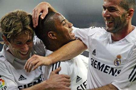 曼斯菲尔德主帅：主裁提前一分钟吹响半场哨，我们要申请重赛（曼斯菲尔德主帅称主裁提前1分钟结束半场，将申请重赛）