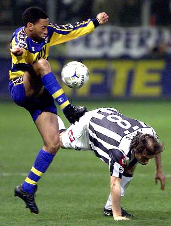 国米被凯拉特破门，本赛季欧冠已经只剩阿森纳没有丢球（国米被凯拉特打破零封，欧冠本赛季仅阿森纳仍未失球）