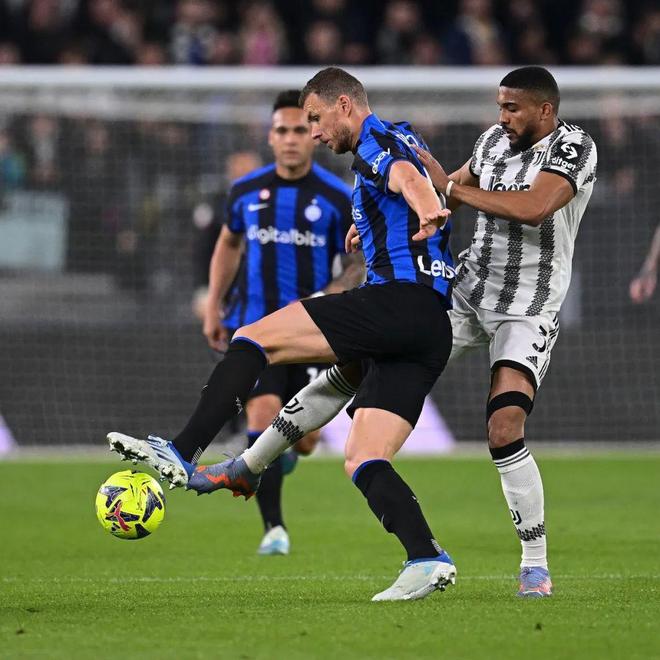 卡佩罗：市场有好中锋英超会出手，然后是西甲最后才轮到意甲（卡佩罗：好中锋入市，英超先出手，西甲随后，意甲殿后）