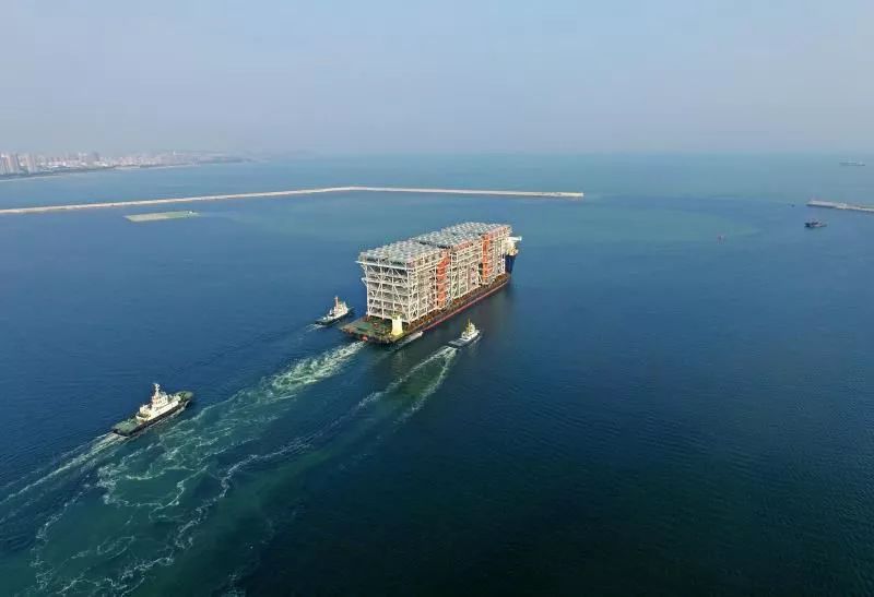 利物浦队内有高人 一石二鸟赶走萨拉赫斯洛特（利物浦藏高手，一箭双雕送走萨拉赫与斯洛特）